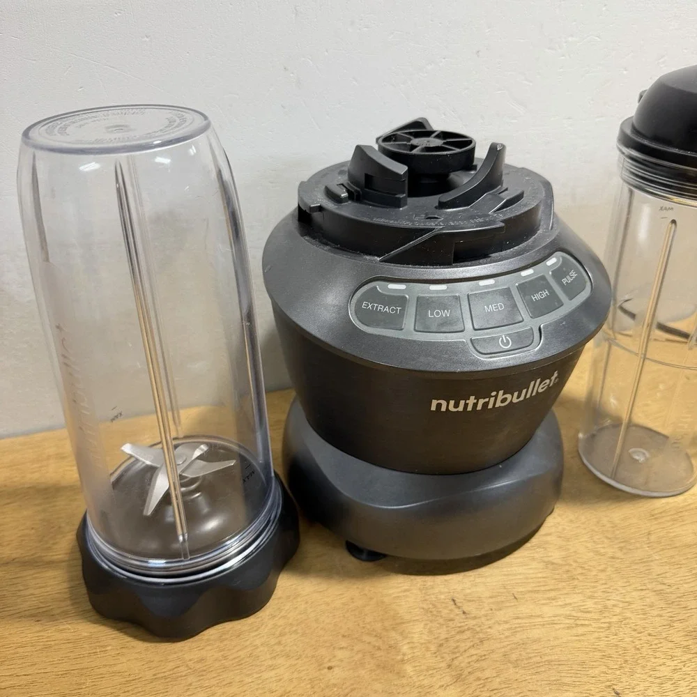 Nutribullet Blender 64 Oz Model NBC-12A Gray 1200 Watt Tested NBC-12A NBF70500P